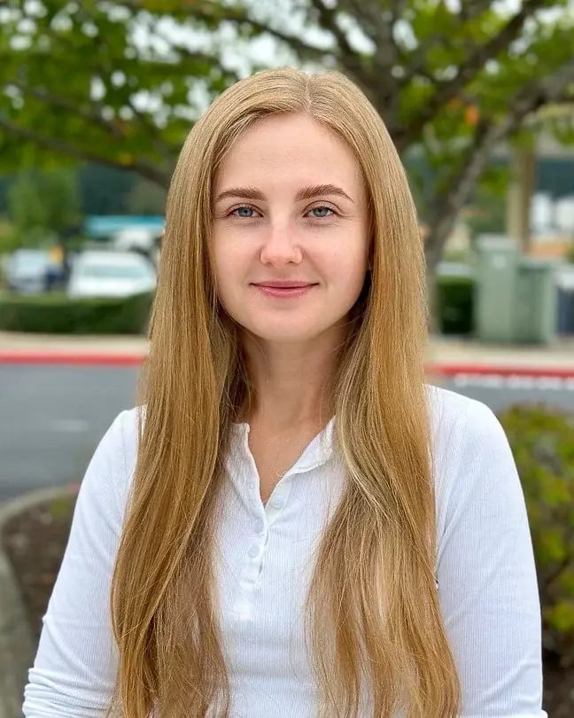 yuliia-m-headshot