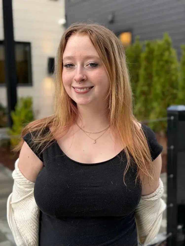 abby-b-headshot
